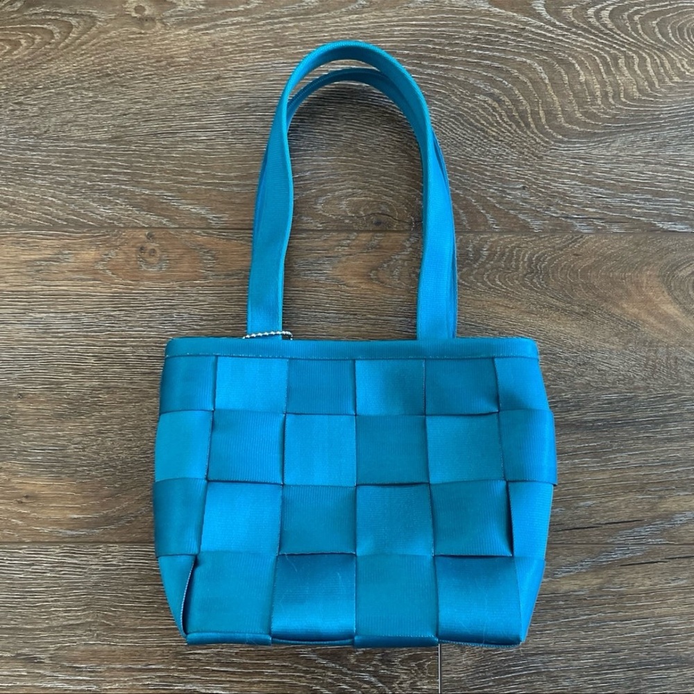 Harvey’s Seatbelt Bag Teal Purse